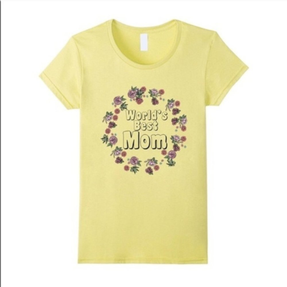 World’s Best Mom Top Flower Graphic Yellow T-Shirt